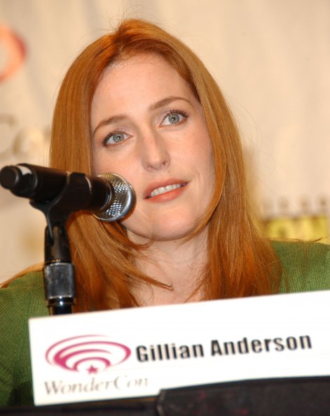 Gillian Anderson